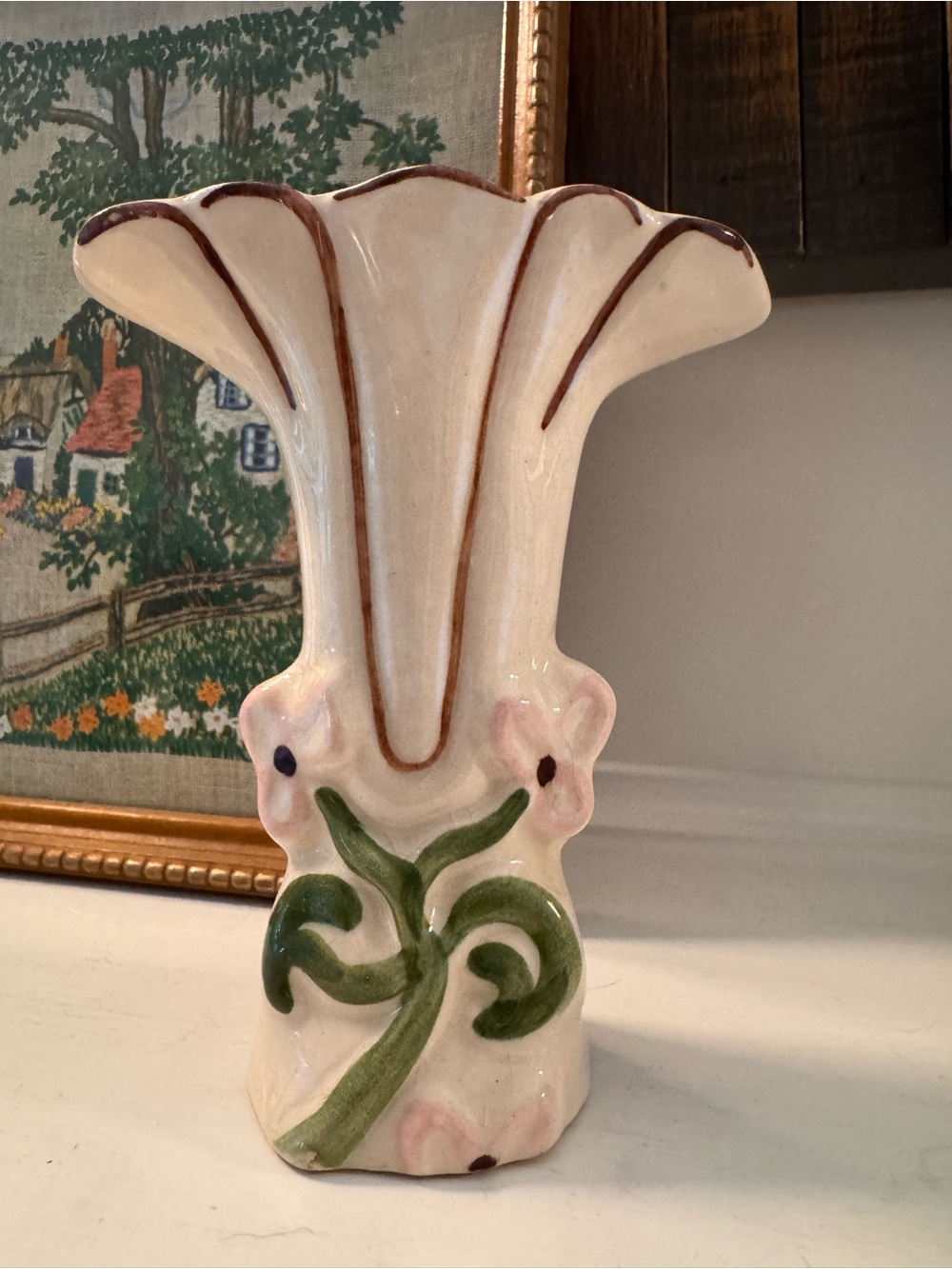 Vintage 1940s 50s Ceramic Fan Vase Pink Flowers Cottagecore Pottery